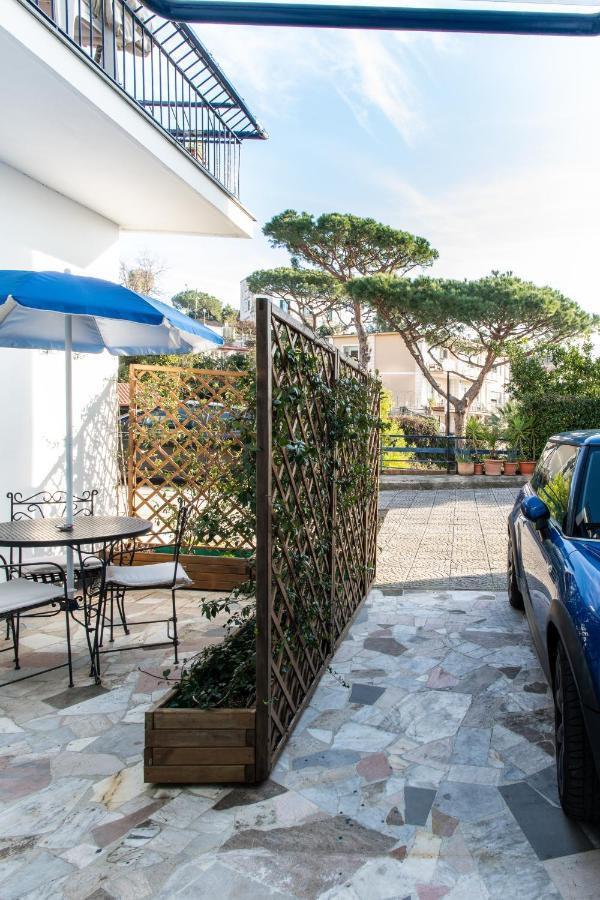 La Casetta Di Posillipo Napels Buitenkant foto